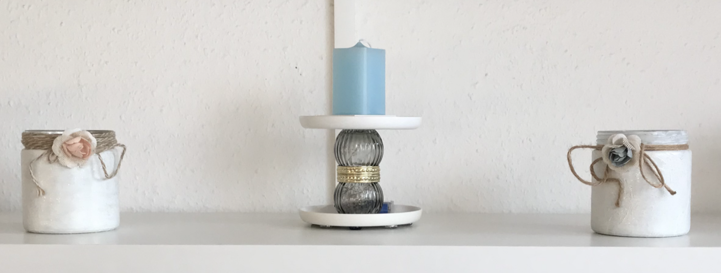Kleine Lampe, Deko Leuchte dekoriert mit unseren Windlichtern. 